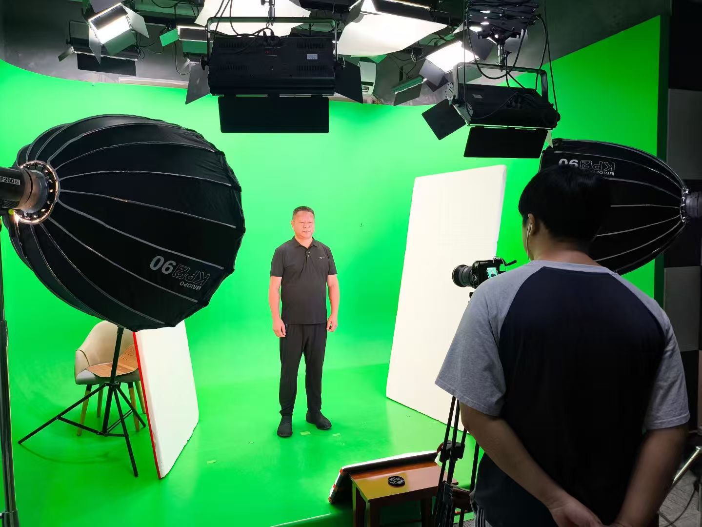 众智信赢携手深爱榜 IP 工作室,开启数字人 IP 运营新篇章 众智信赢携手深爱榜 IP 工作室,开启数字人 IP 运营新篇章