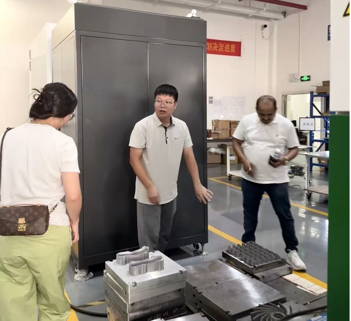 1761297125191237.jpg 印度客户参访2.jpg